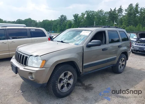 2005 Jeep Grand Cherokee Laredo z USA, uszkodzony, nr VIN 1J4GR48K55C693357